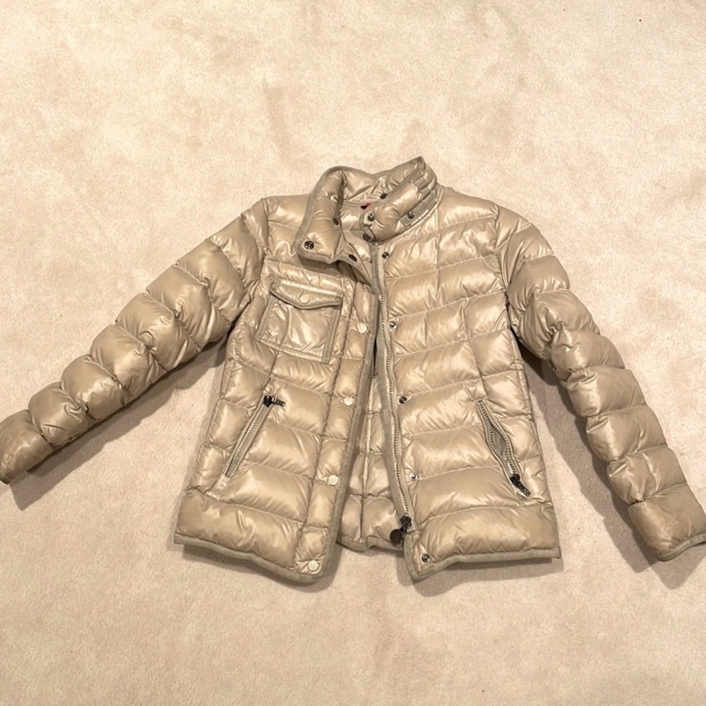 Champaign Moncler Puffer